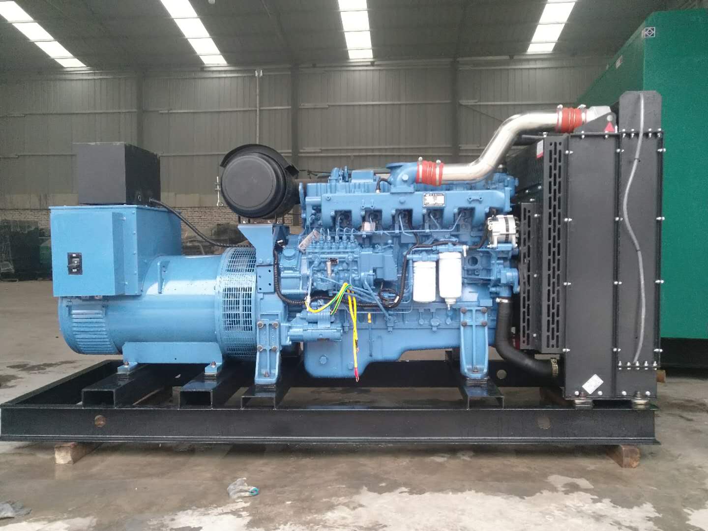 甘(gān)肅300kw發電(dian)機組