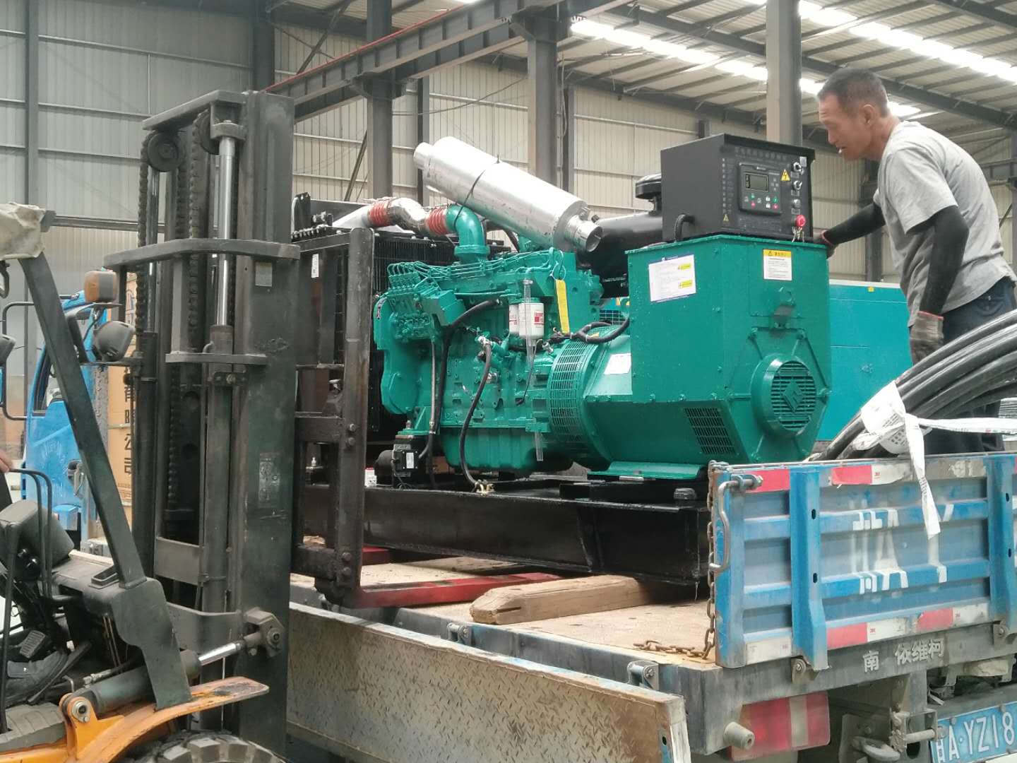 康(kāng)明斯柴(chai)油發電(diàn)機怎麼(me)操作