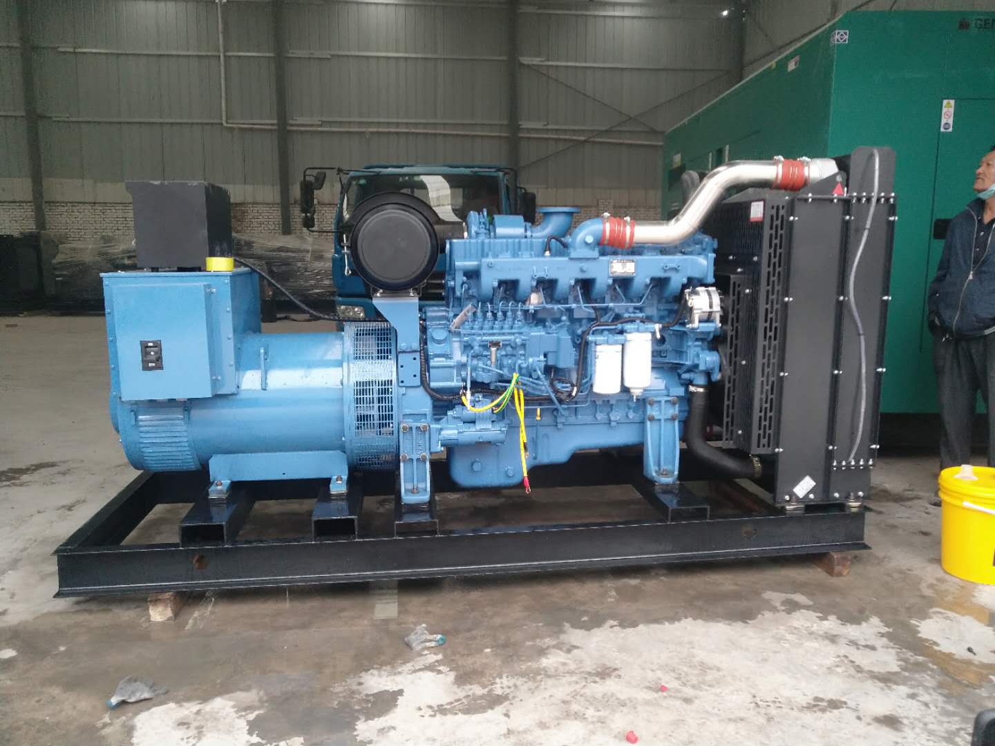 甘(gan)肅350kw發電機(ji)價格